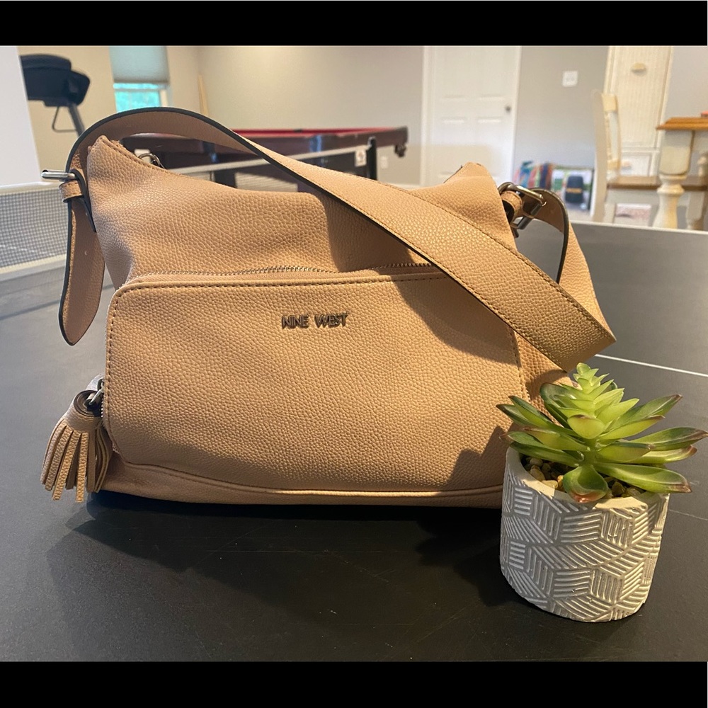 Nine West purse with shoulder strap pink beige